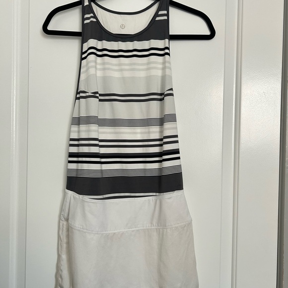Lululemon Blissed Out Tank Dress Size 2 Striped White Gray Tennis Preppy size 2 - Picture 4 of 10